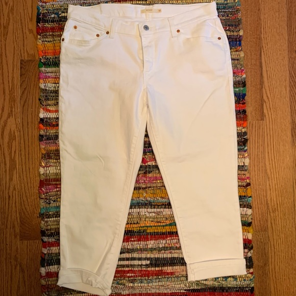 Levi’s Boyfriend Jeans - Picture 2 of 4